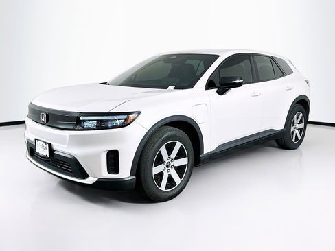 Used 2024 Honda Prologue EX image 3