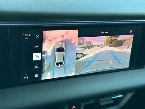 Certified 2025 Porsche Macan Electric RWD image 22