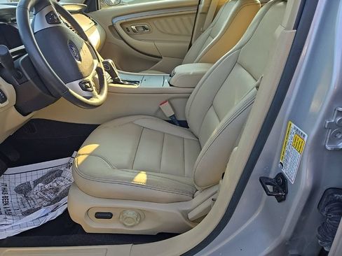 Used 2013 Ford Taurus SEL FWD image 11