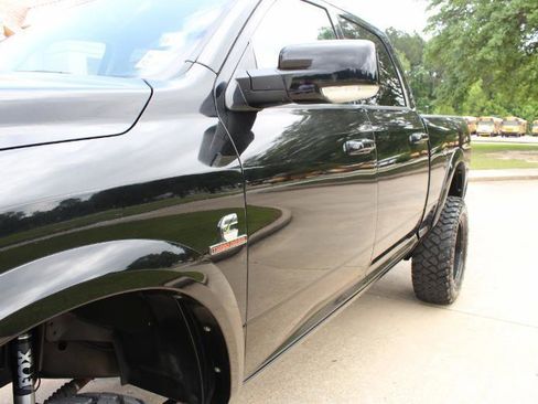 Used 2014 RAM 2500 Laramie w/ Black Appearance Group AWD/4WD image 26