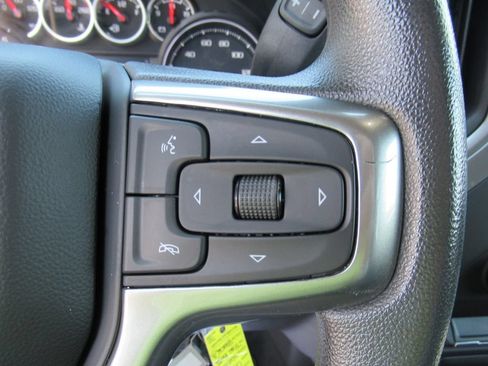 Used 2022 Chevrolet Silverado 1500 Custom Trail Boss w/ Safety Confidence Package AWD/4WD image 23