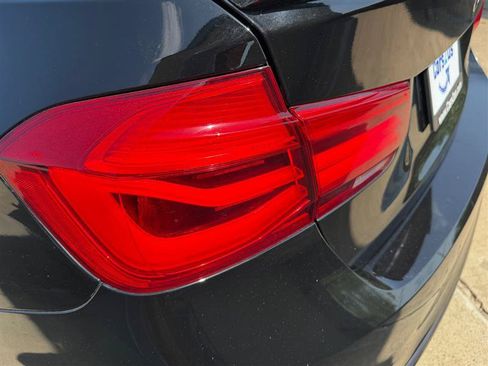 Used 2017 BMW 340i Sedan RWD image 16