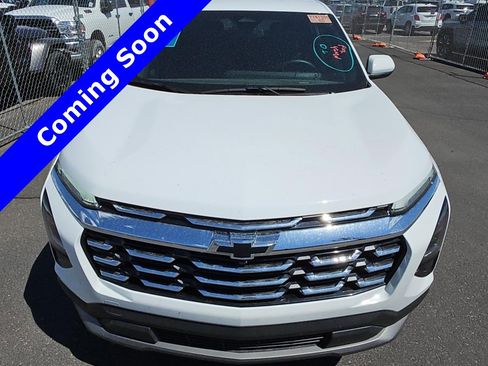 Used 2025 Chevrolet Equinox LT image 12