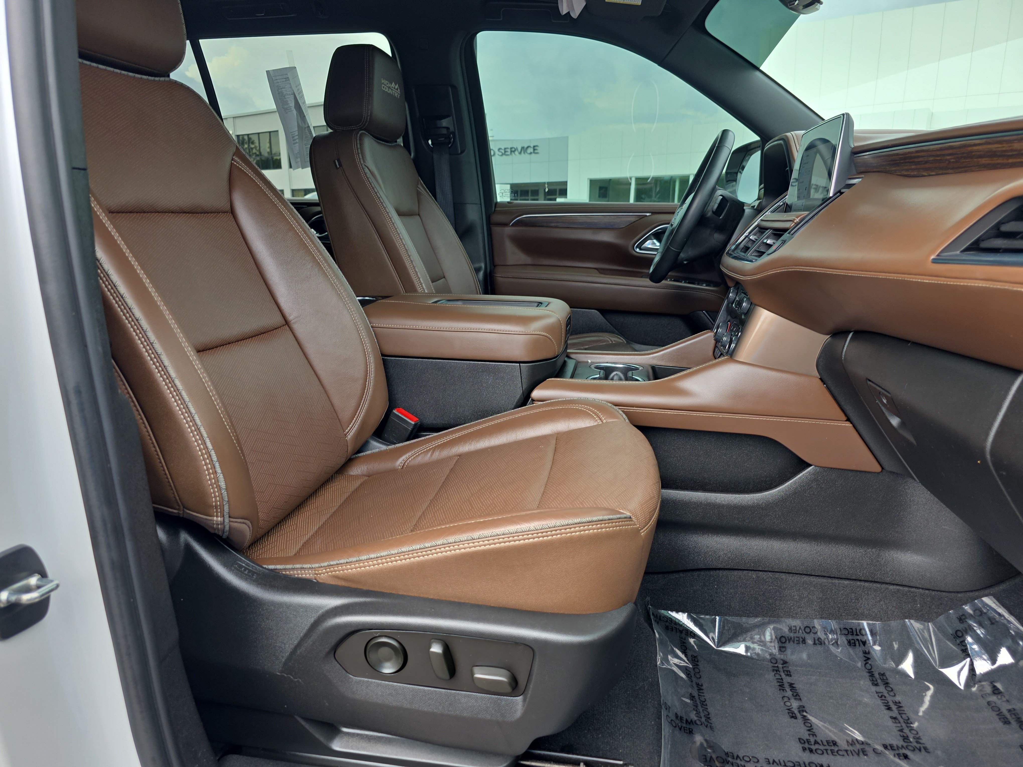 Used 2023 Chevrolet Tahoe High Country AWD/4WD image 16