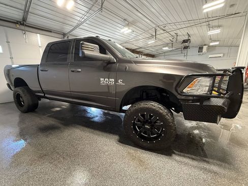 Used 2017 RAM 2500 Tradesman w/ Chrome Appearance Group AWD/4WD image 6