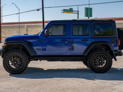 Used 2020 Jeep Wrangler Unlimited Sport AWD/4WD image 4