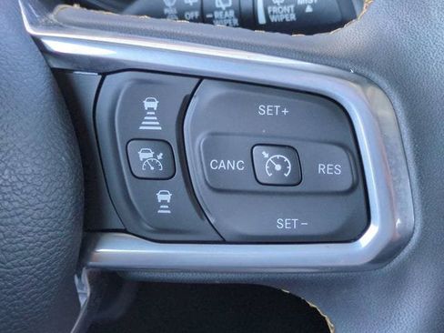 Used 2024 Jeep Wrangler Unlimited Sahara w/ Technology Group AWD/4WD image 26