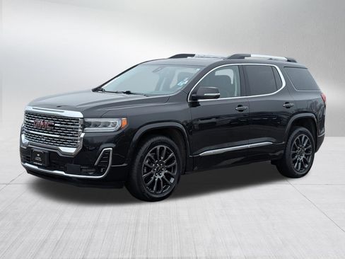 Used 2023 GMC Acadia Denali w/ Black Diamond Edition image 3