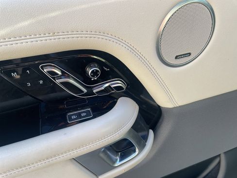 Used 2021 Land Rover Range Rover P525 Westminster Edition LWB image 16