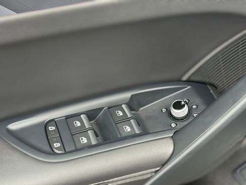 Used 2022 Audi Q5 2.0T Premium Plus image 24