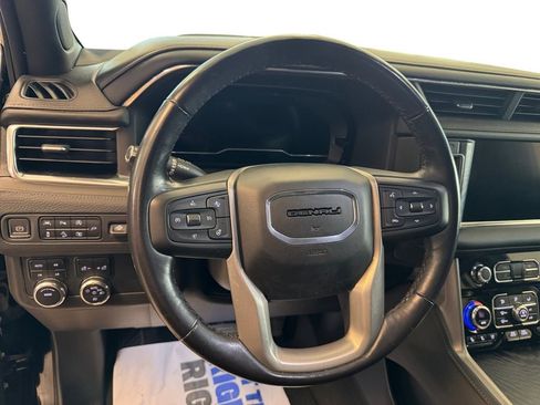 Used 2022 GMC Yukon Denali image 13