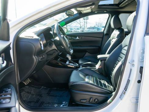 Certified 2022 Kia Forte GT-Line w/ GT-Line Premium Package image 11