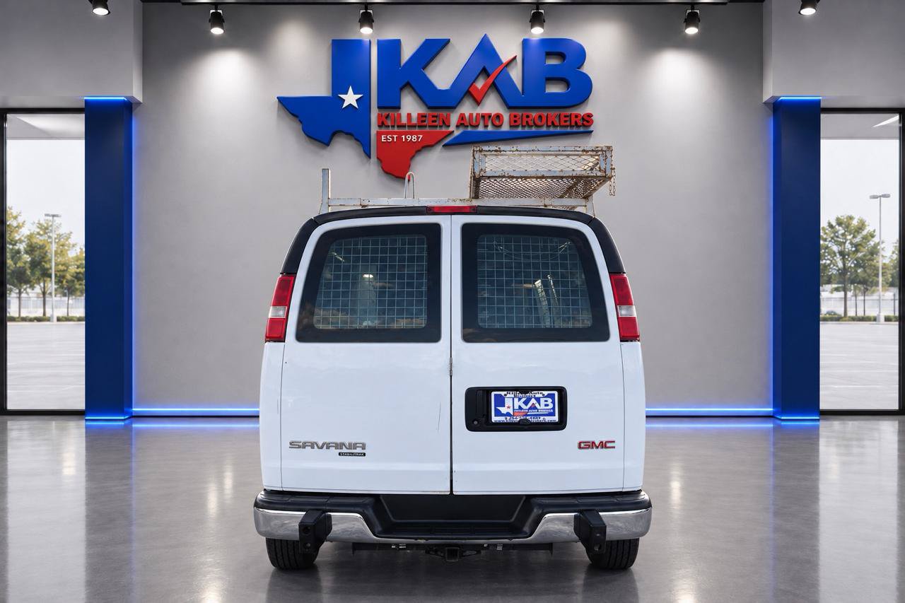 Used 2014 GMC Savana 2500 RWD image 4