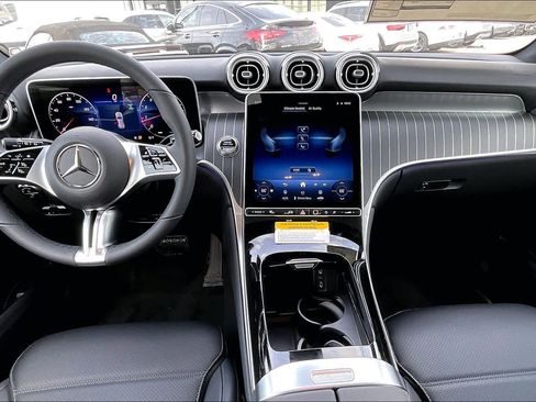 New 2026 Mercedes-Benz GLC 300 image 8
