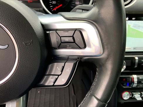 Used 2018 Ford Mustang GT Premium image 19