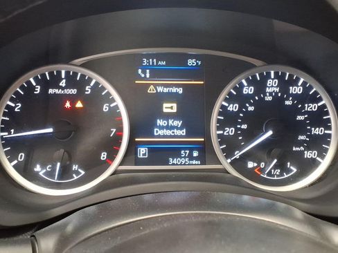 Used 2019 Nissan Sentra SV w/ Special Edition Pkg w/ Special Edition Package FWD image 12
