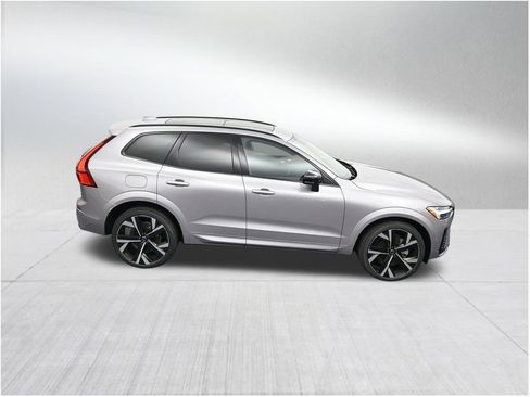 New 2026 Volvo XC60 T8 Ultra AWD/4WD image 18