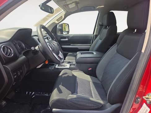 Used 2015 Toyota Tundra SR5 w/ SR5 Upgrade Package RWD image 9