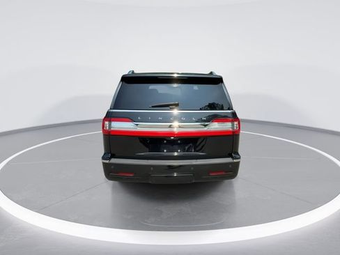 Used 2019 Lincoln Navigator Reserve AWD/4WD image 7