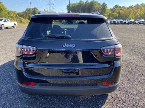 New 2026 Jeep Compass Limited image 4