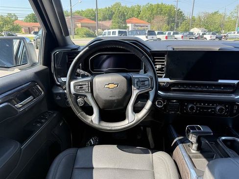 Certified 2023 Chevrolet Silverado 1500 LTZ AWD/4WD image 17
