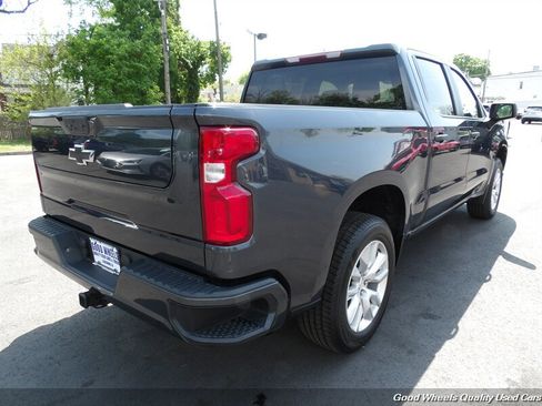 Used 2022 Chevrolet Silverado 1500 Custom w/ Safety Confidence Package AWD/4WD image 5