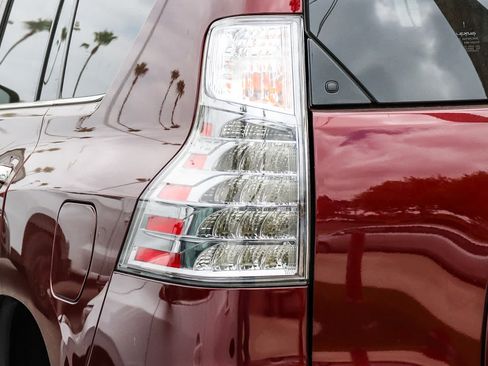 Used 2018 Lexus GX 460 Premium w/ Premium Package AWD/4WD image 7