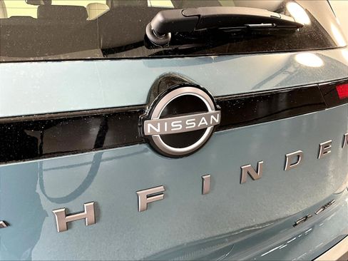 New 2026 Nissan Pathfinder SL AWD/4WD image 13