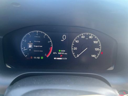 Used 2024 Honda HR-V Sport image 3