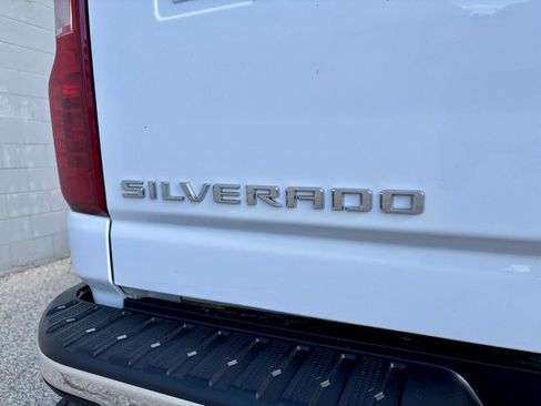 Used 2024 Chevrolet Silverado 2500 LT image 25
