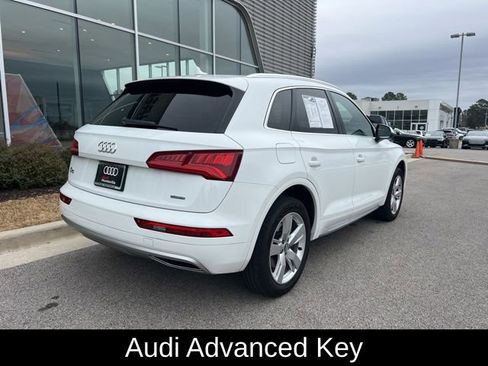 Used 2019 Audi Q5 2.0T Premium w/ Convenience Package image 9