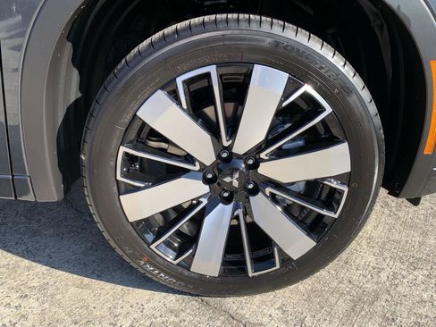 New 2025 Mitsubishi Outlander SEL image 32