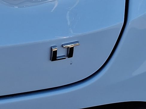 Used 2024 Chevrolet Trax LT image 30