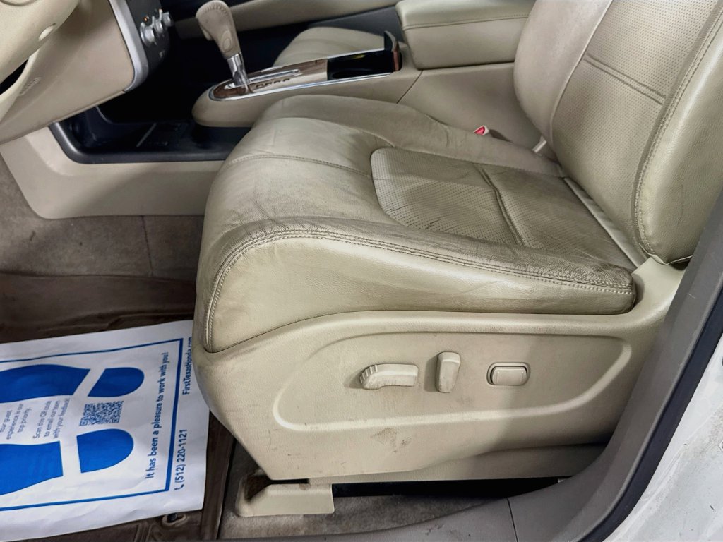 Used 2012 Nissan Murano LE FWD image 23