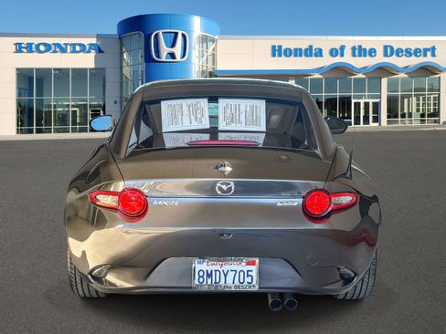 Used 2019 MAZDA MX-5 Miata RF Grand Touring image 6
