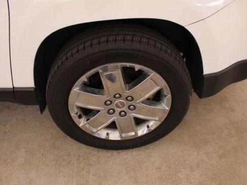 Used 2017 GMC Acadia Limited SLT image 21