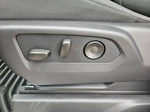 New 2026 GMC Sierra 1500 Elevation image 14