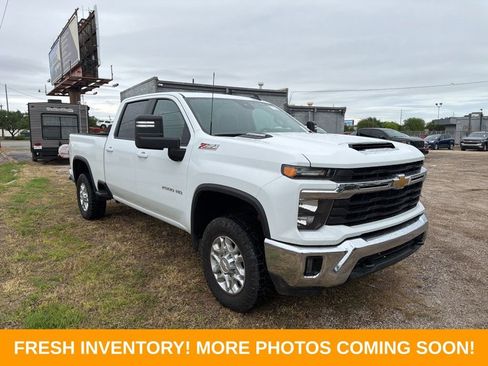 Used 2025 Chevrolet Silverado 2500 LT AWD/4WD image 1