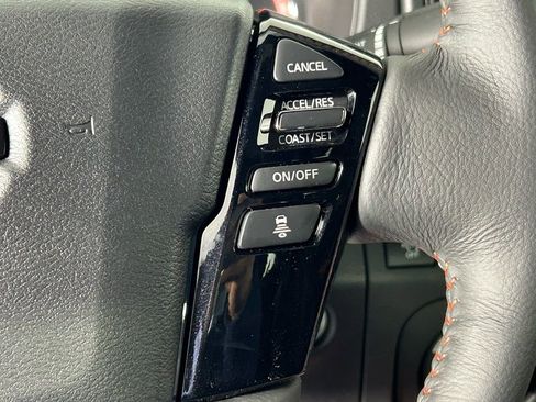 Used 2025 Nissan Frontier PRO-4X image 29