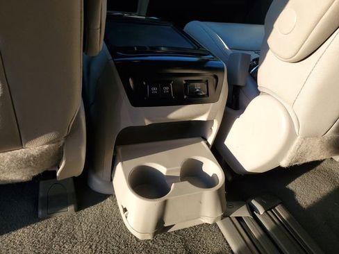 Used 2020 Toyota Sienna XLE FWD image 16