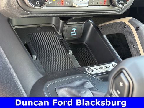 New 2025 Ford Bronco Badlands image 26