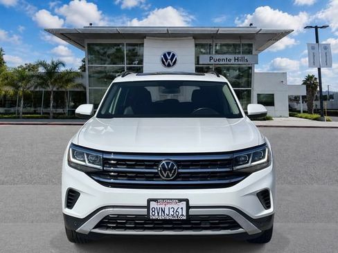 Used 2021 Volkswagen Atlas SE w/ Panoramic Sunroof Package FWD image 2