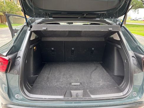 Used 2025 Chevrolet Trax LT w/ LT Convenience Package image 26