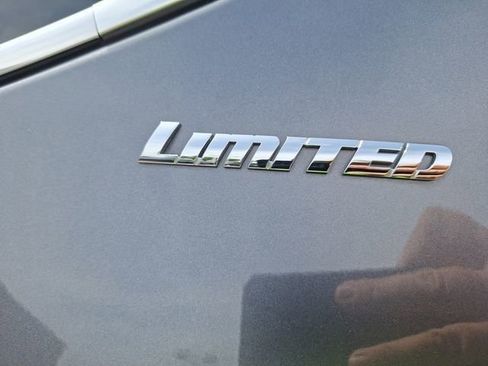 Used 2024 Toyota Tundra Limited AWD/4WD image 13