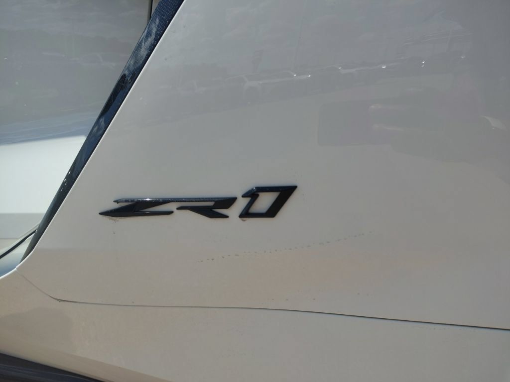 Used 2026 Chevrolet Corvette ZR1 w/ ZR1 Carbon Fiber Aero Package RWD image 4