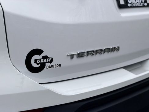 Certified 2023 GMC Terrain SLE w/ LPO, Floor Liner Package image 27