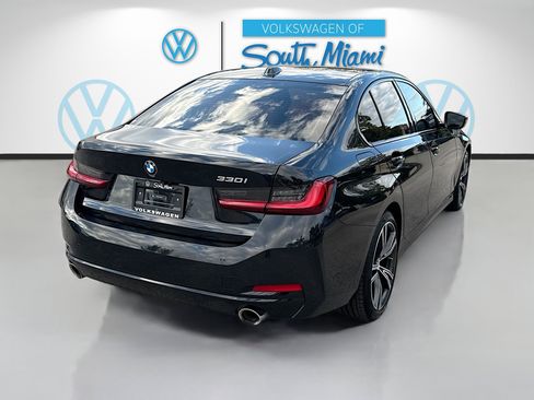 Used 2023 BMW 330i Sedan w/ Premium Package image 7