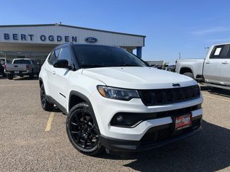 Used 2024 Jeep Compass Latitude w/ Convenience Group video 1