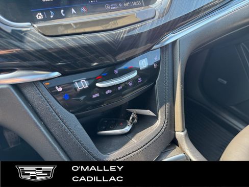 Certified 2023 Cadillac XT6 Premium Luxury w/ Technology Package AWD/4WD image 21