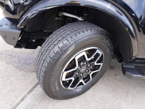 Certified 2023 Ford Bronco Outer Banks image 32